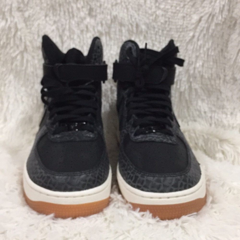 Nike Air Force 1 Hi Prm